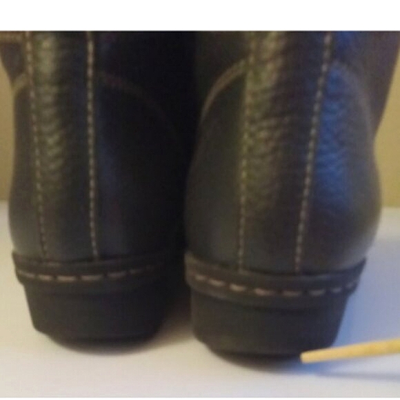 Clarks Boots Size 7 - Picture 10 of 11